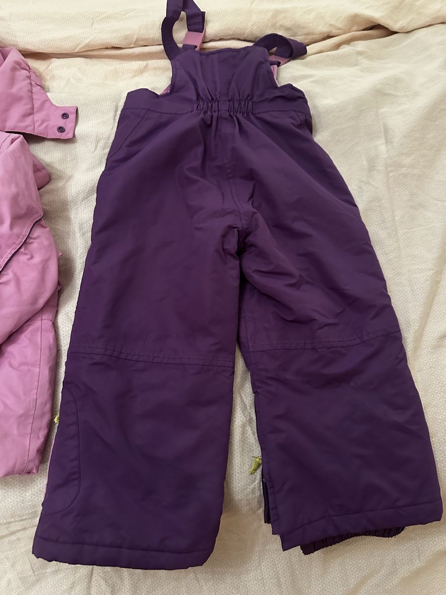 C&A Lotti & Set di vestiti: Hello Kitty Winter Set, Size 104. Cute for Skiing! – Usato da Zürich venduto da Bybyana 5