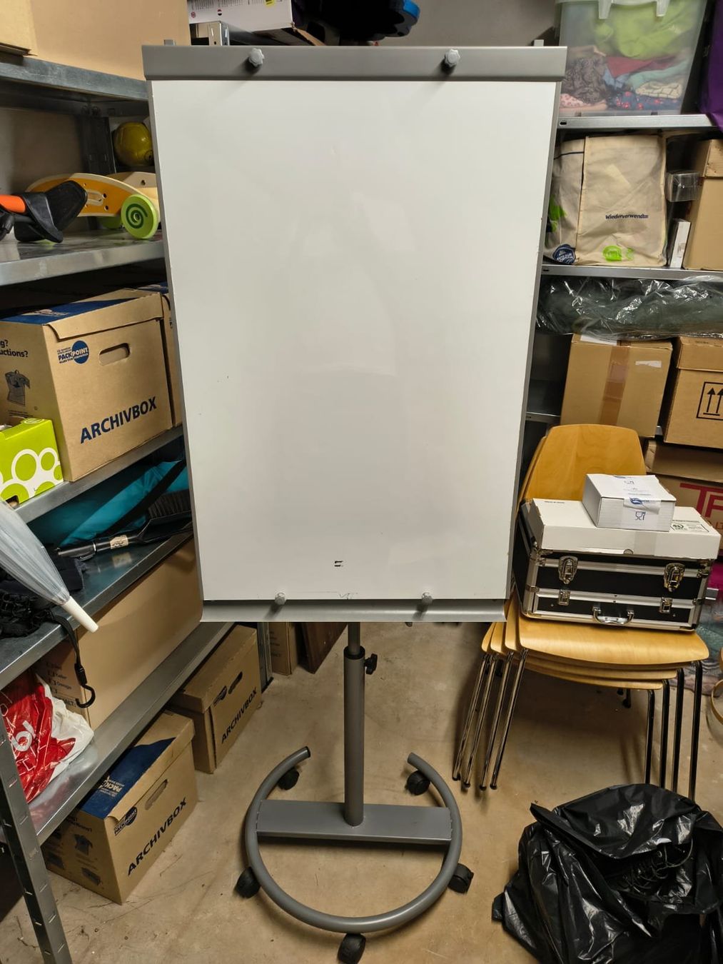Wandtafeln: Flipchart fahrbar – Gebraucht aus Frümsen von jos_28f8