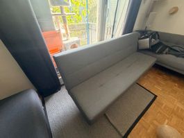 Graues Bettsofa