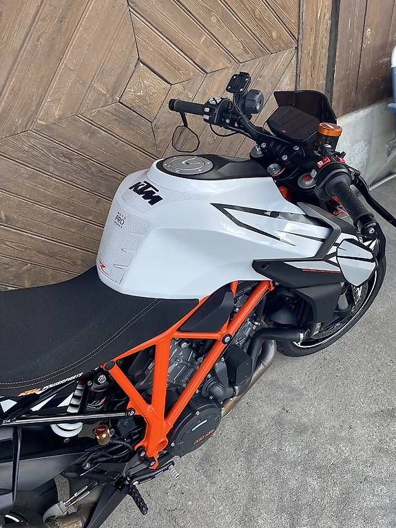 KTM Strada: Ktm 1290 Super Duke R – Usato da Villmergen venduto da roo_wx2w 2