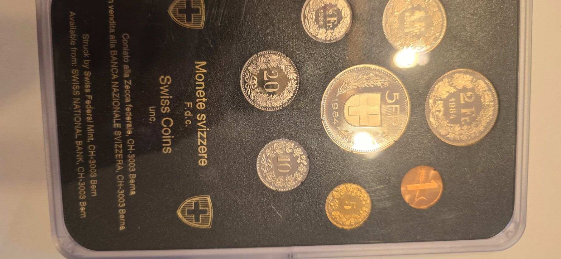 Tutti le monete: Pieces Fleur de coin 1984 – Nuovo e nell'imballaggio originale da Fribourg venduto da yan_z5fr