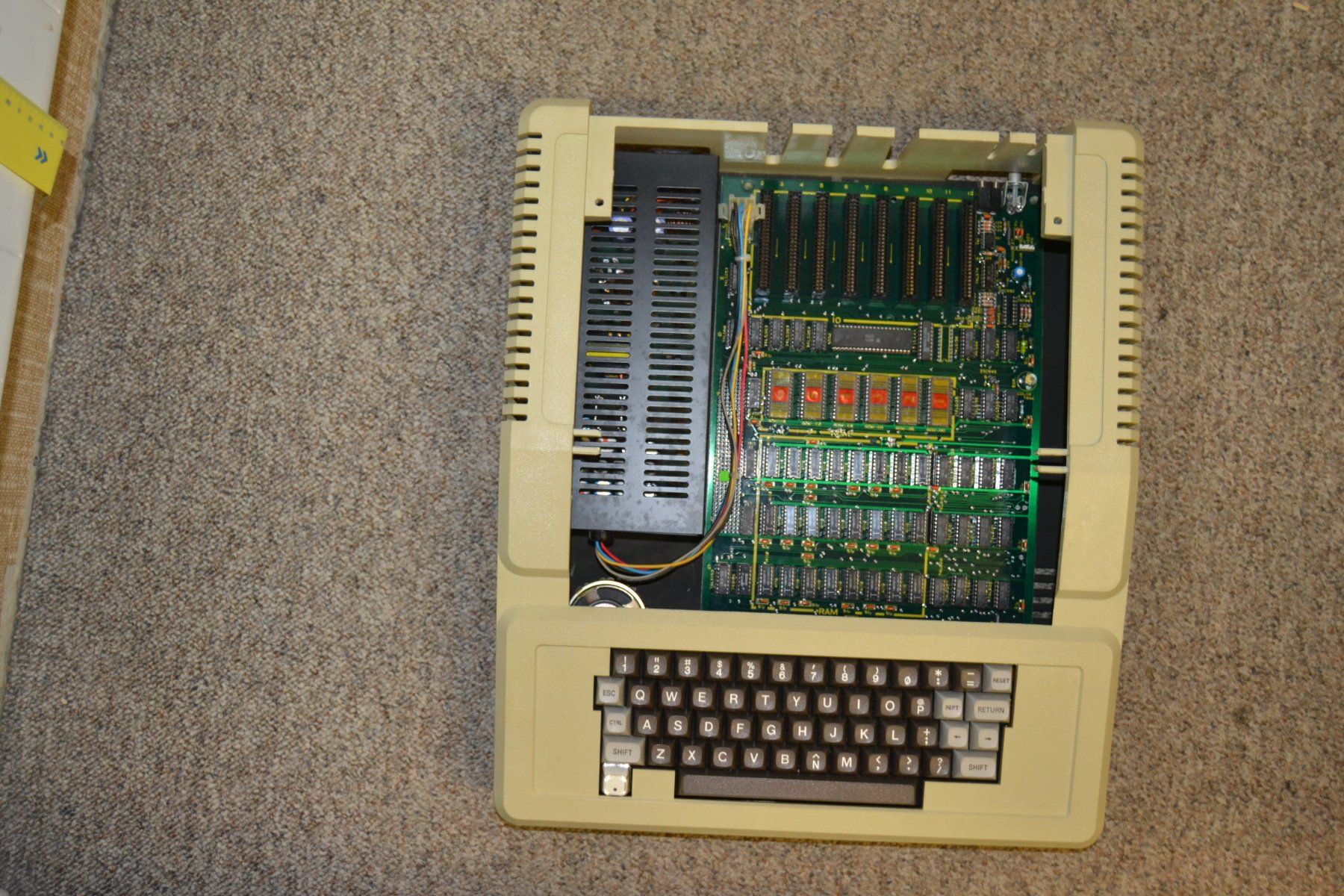 Apple PC: APPLE II  CLONE – Nuovo e nell'imballaggio originale da Wil SG venduto da fanofrio 2
