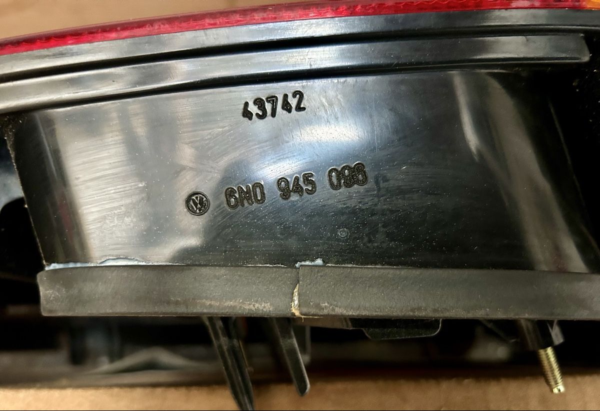 VW Fari: Feux arrières VW Polo – Usato da Fribourg venduto da rs19 5