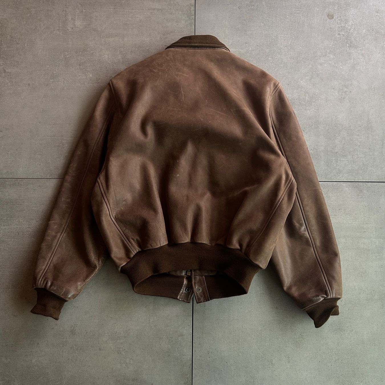 Jacken: 1990s VMC Vintage Pilot Leather Jacket – Gebraucht aus Bern von shoprestoredvintage 4