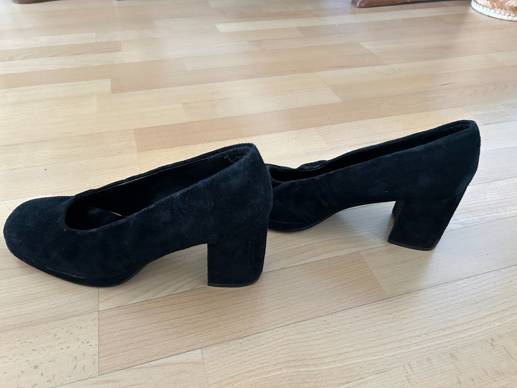Chaussures femmes: Damen Pumps schwarz – D'occasion à Kriens par Cgamma