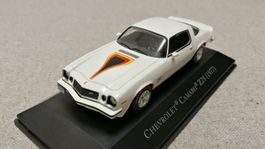 Chevrolet Camaro Z28 1977 weiss / Decor      1:43 von Altaya