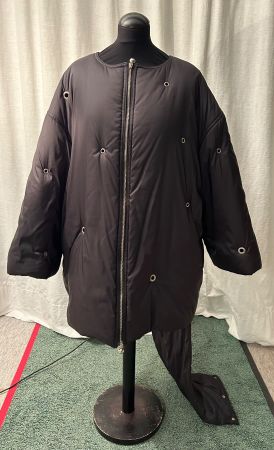 Schwarze Winterjacke, Grösse M –MONTANA. hält dich warm!