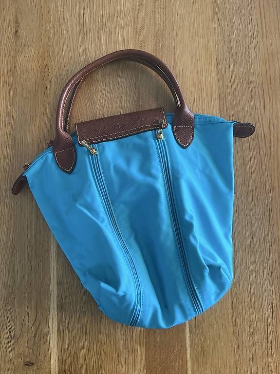 Sacs femmes: Longchamp Le Pliage M édition limitée  – D'occasion à Gilly par Ludovic_Pureur 1