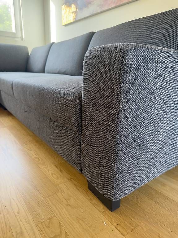 Ikea Divani: SÖRVALLEN 4er-Ecksofa ohne Abschluss links – Usato da Baden venduto da Trxner 4