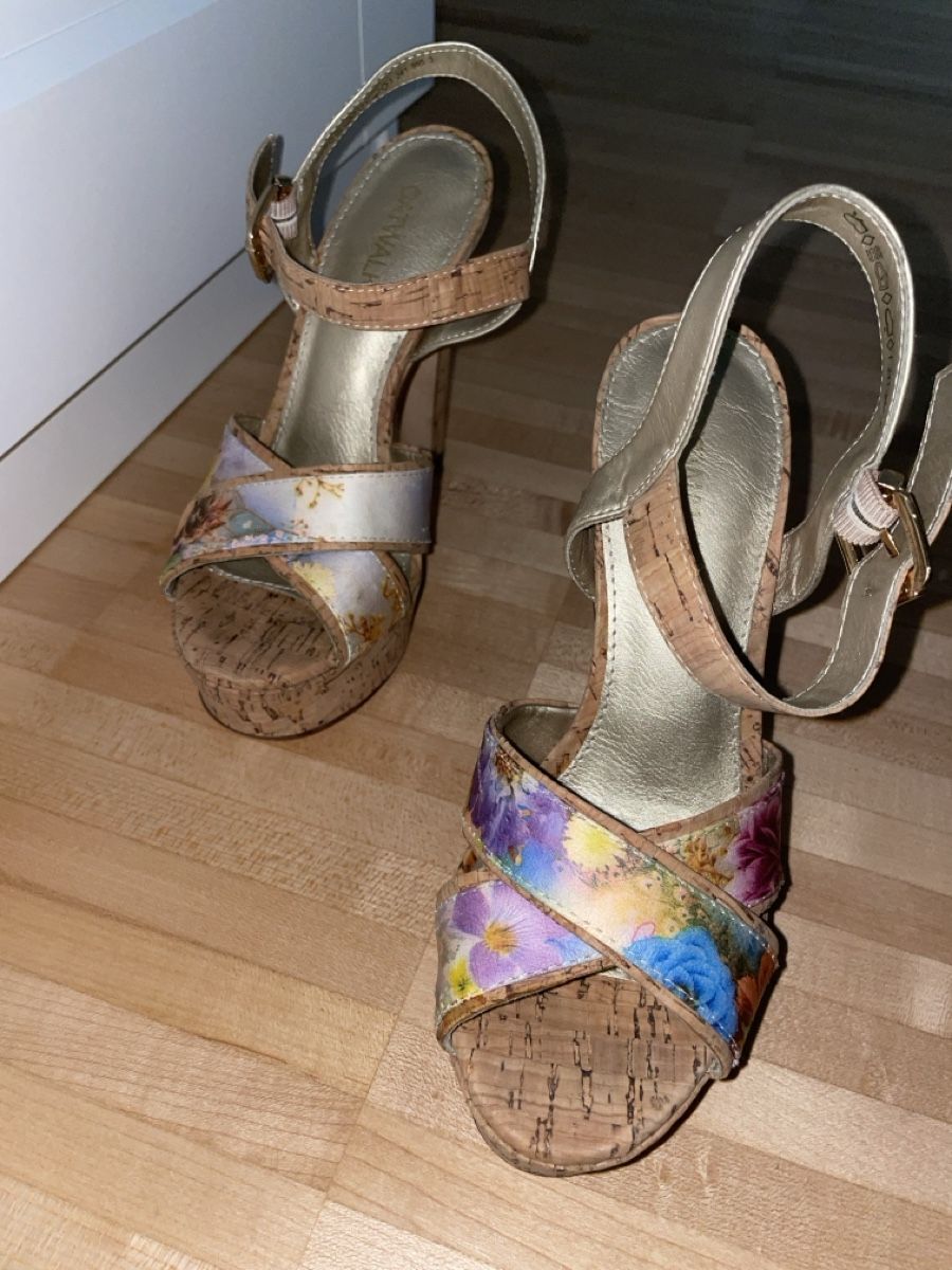 Scarpe da donna: Plateau Absatz – Nuovo (secondo la descrizione) da Zürich venduto da lua_v9wj 1
