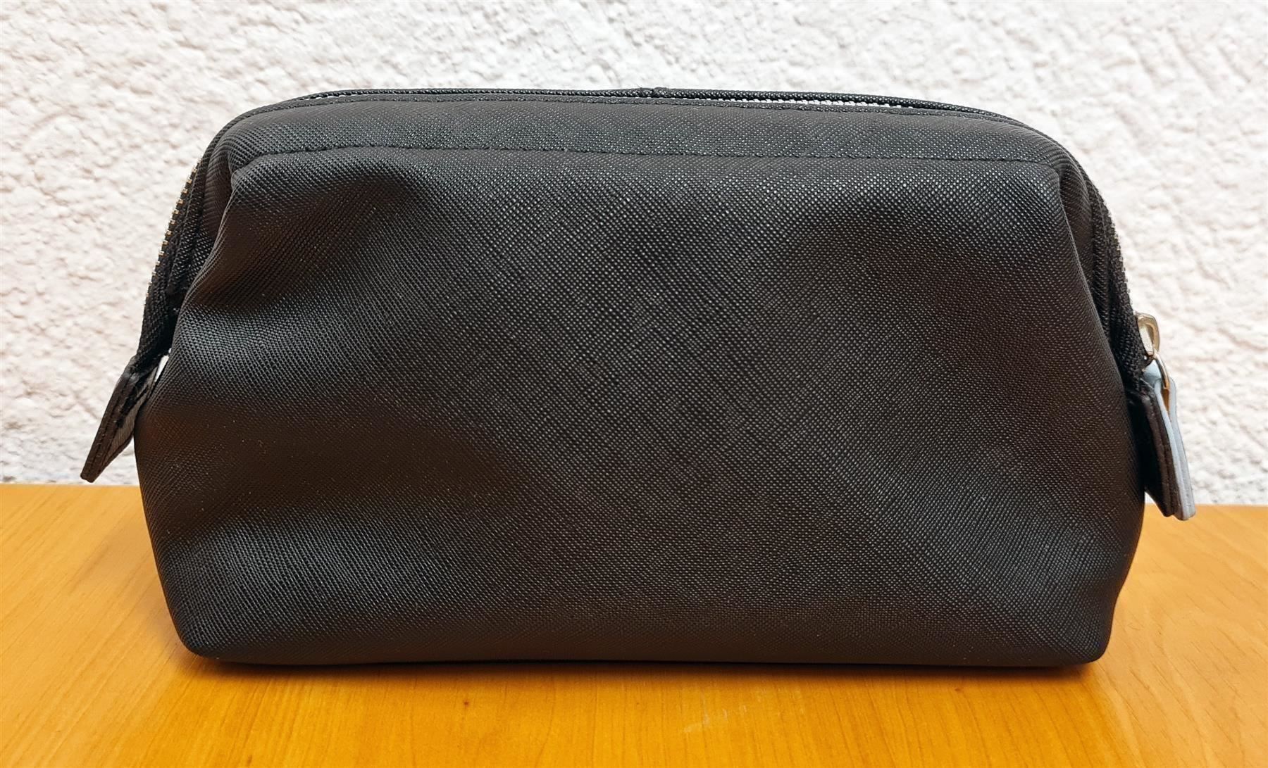 Brics Borse: Belle trousse / sac de la marque BRICS – Nuovo e nell'imballaggio originale da Bernex venduto da MarkusShultz 1