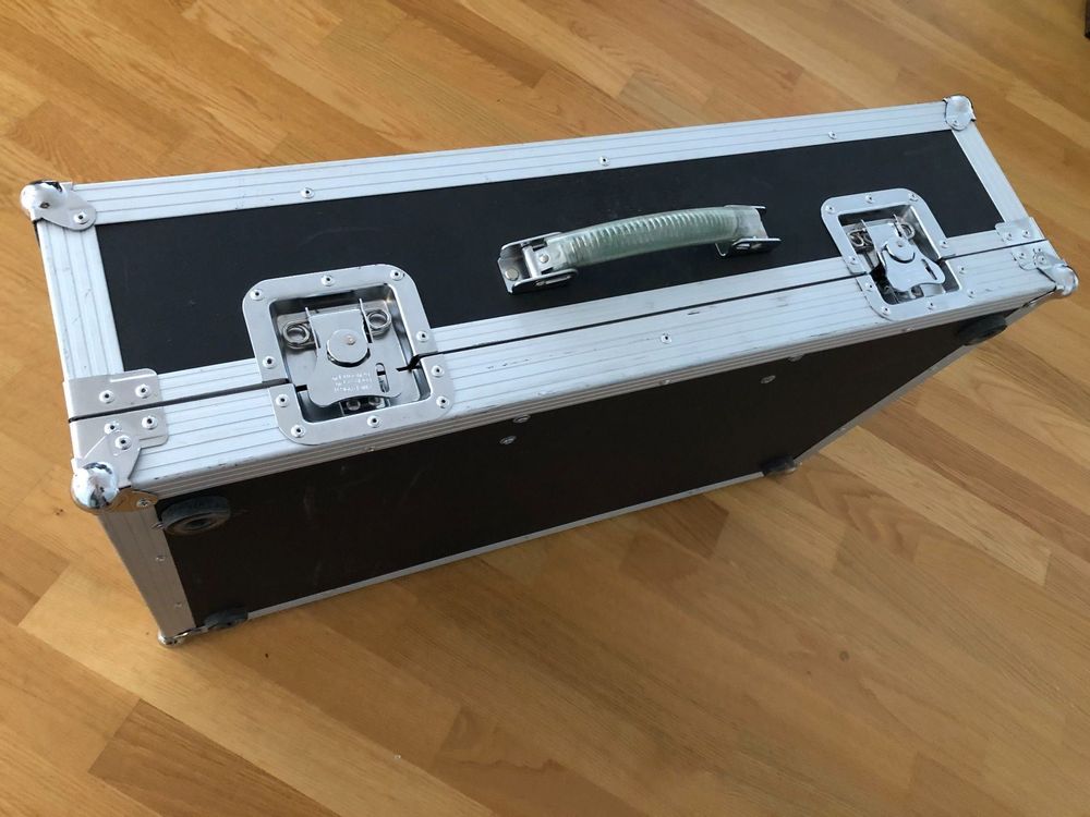 RockCase Flight Case Pedalboard Kaufen auf Ricardo