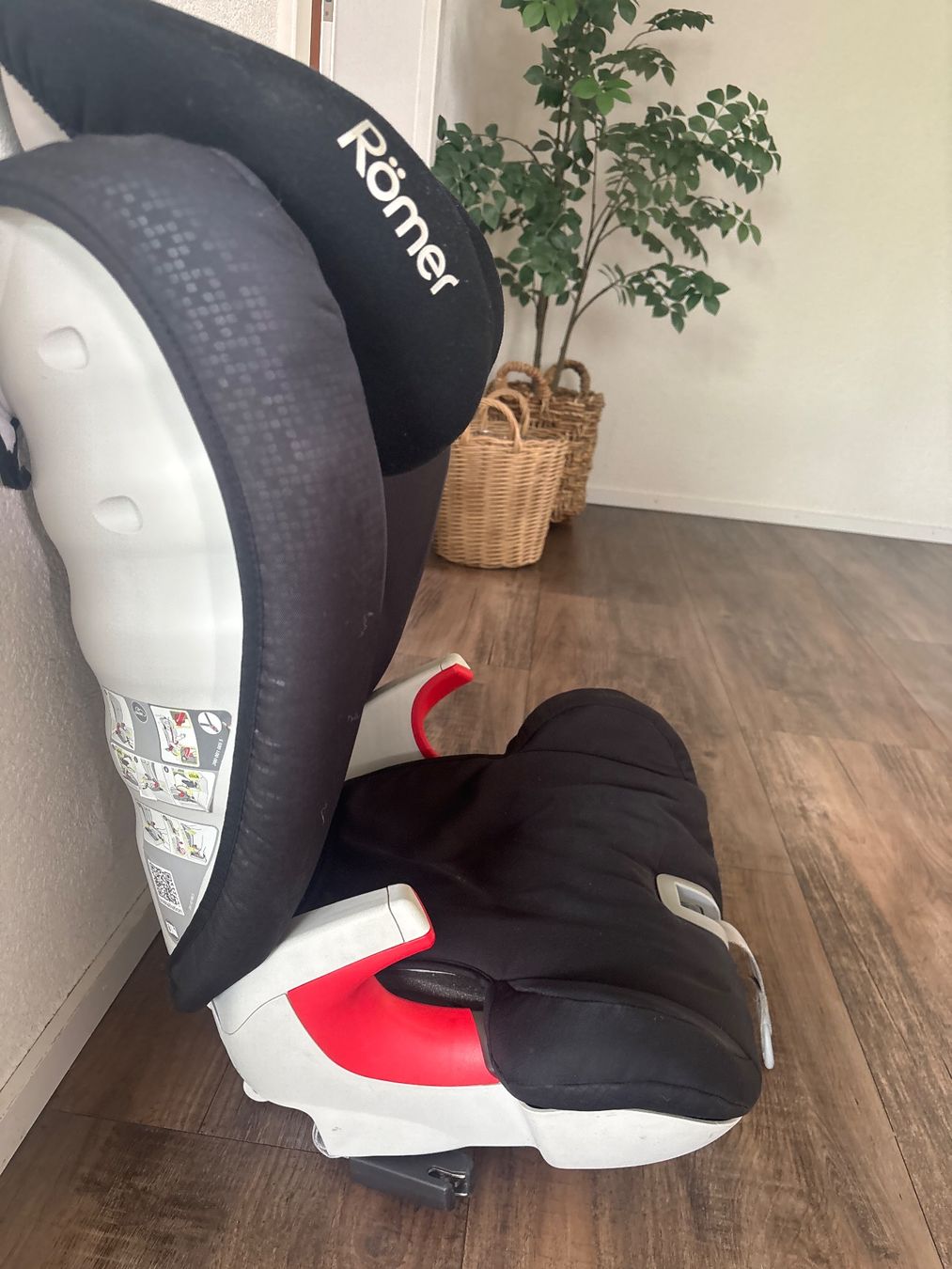 Britax Römer Seggiolini per auto: Gut erhaltener Römer Kindersitz Autositz – Usato da Hochdorf venduto da asvi 1