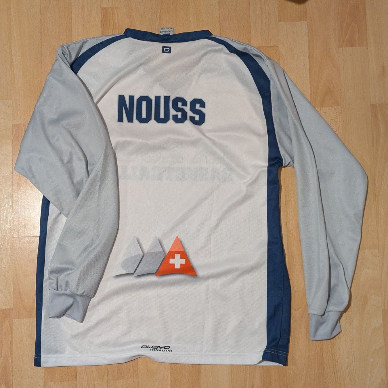 Canottiere & Pantaloni: OWAYO Basketball Jersey – Usato da Morgarten venduto da rra_jvw7 3