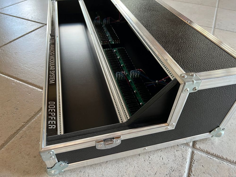 Doepfer A-100PMB Monster Base PSU3 (Eurorack) (Gebraucht) in Jenaz für ...