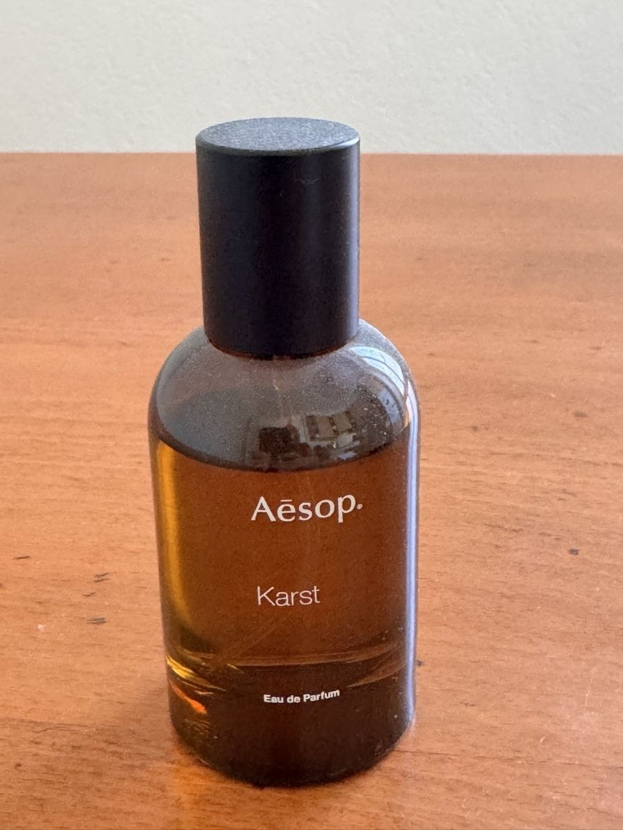 Aesop Parfum & Eau de Toilette: Aesop Karst Eau de Parfum 50ml – Gebraucht aus Solothurn von Sumsum770