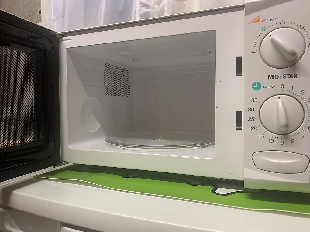 Elettrodomestici da cucina: Mikrowellengerät MW2 Miostar – Usato da Birsfelden venduto da jon_687v 1