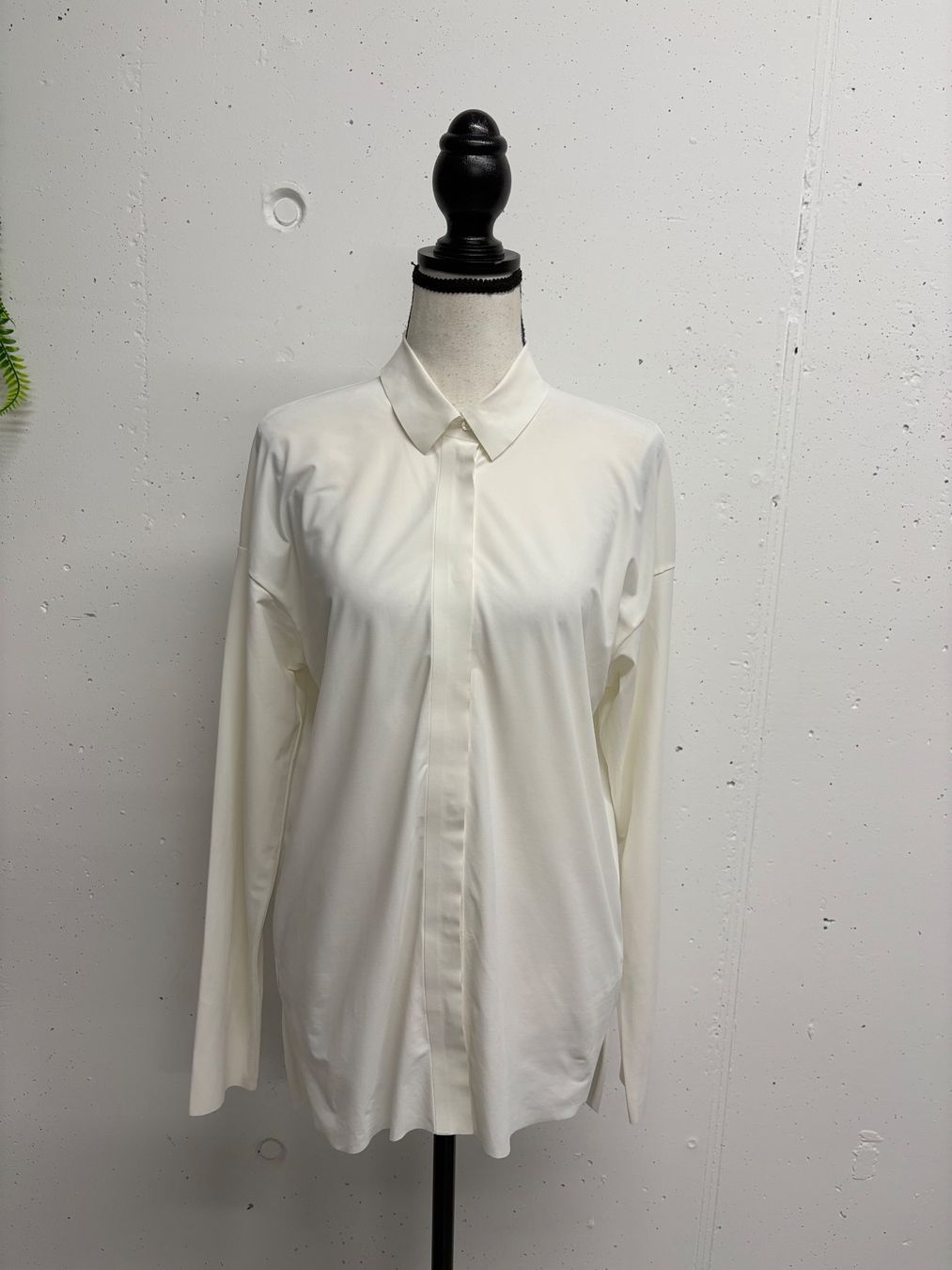 Marc Cain Camicette: Marc Cain Sport Stretch Bluse Gr. 38 creme  langarm – Nuovo (secondo la descrizione) da Regensdorf venduto da secondchancefashion