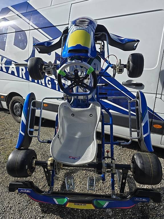 Toutes les pièces détachées moto: Telaio GP Racing KZ – D'occasion à Taverne par Andy_88 4