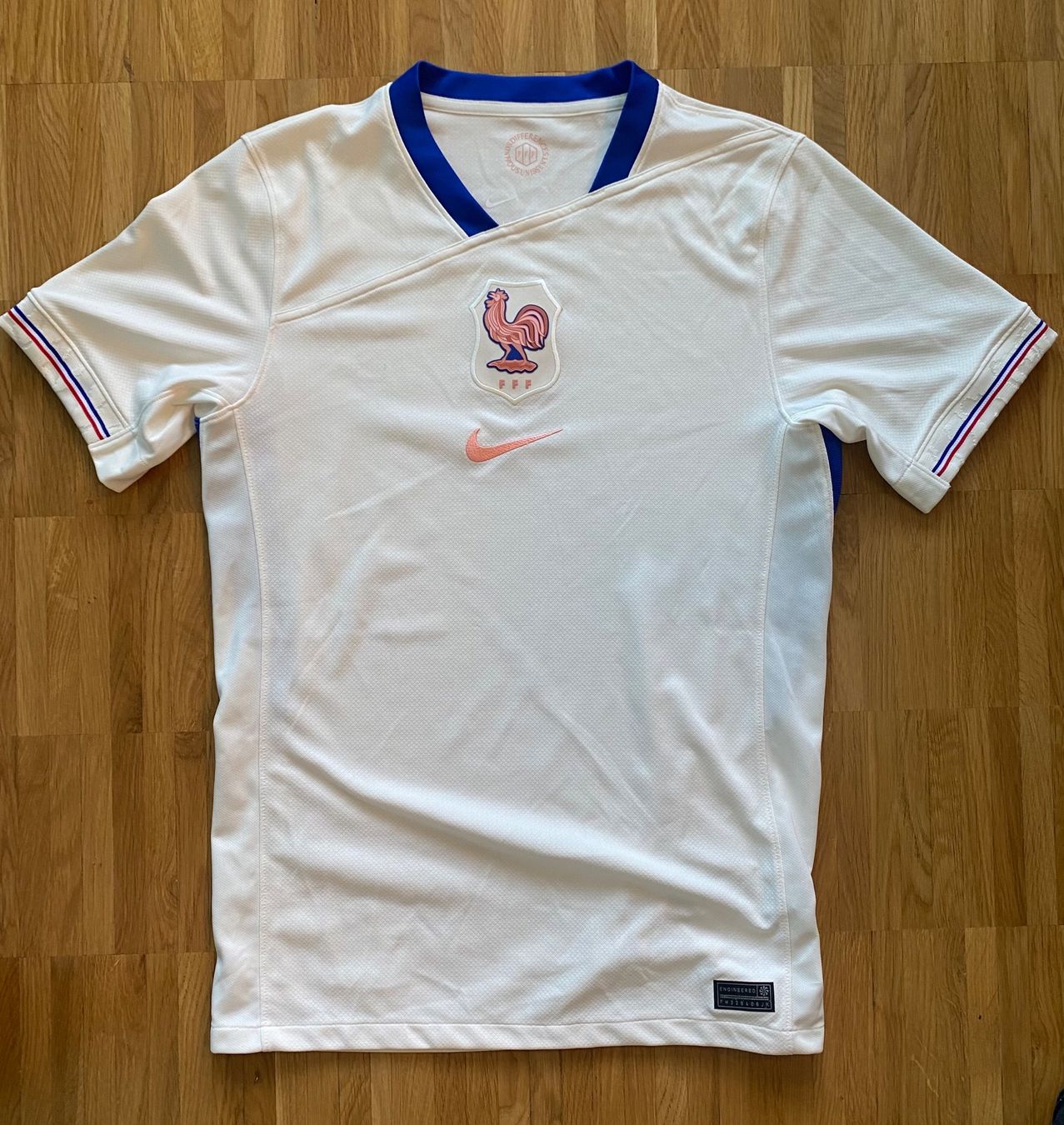 Nike Canottiere & Pantaloni: Fussball-Trikot Damen, Grösse S – Usato da Zürich venduto da basse1976