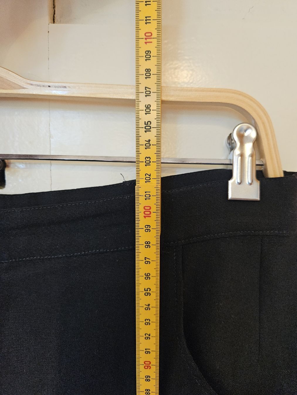 Pantaloni: Damen Stoffhose Basman schwarz gebraucht – Usato da Wattwil venduto da Fair2nd 4