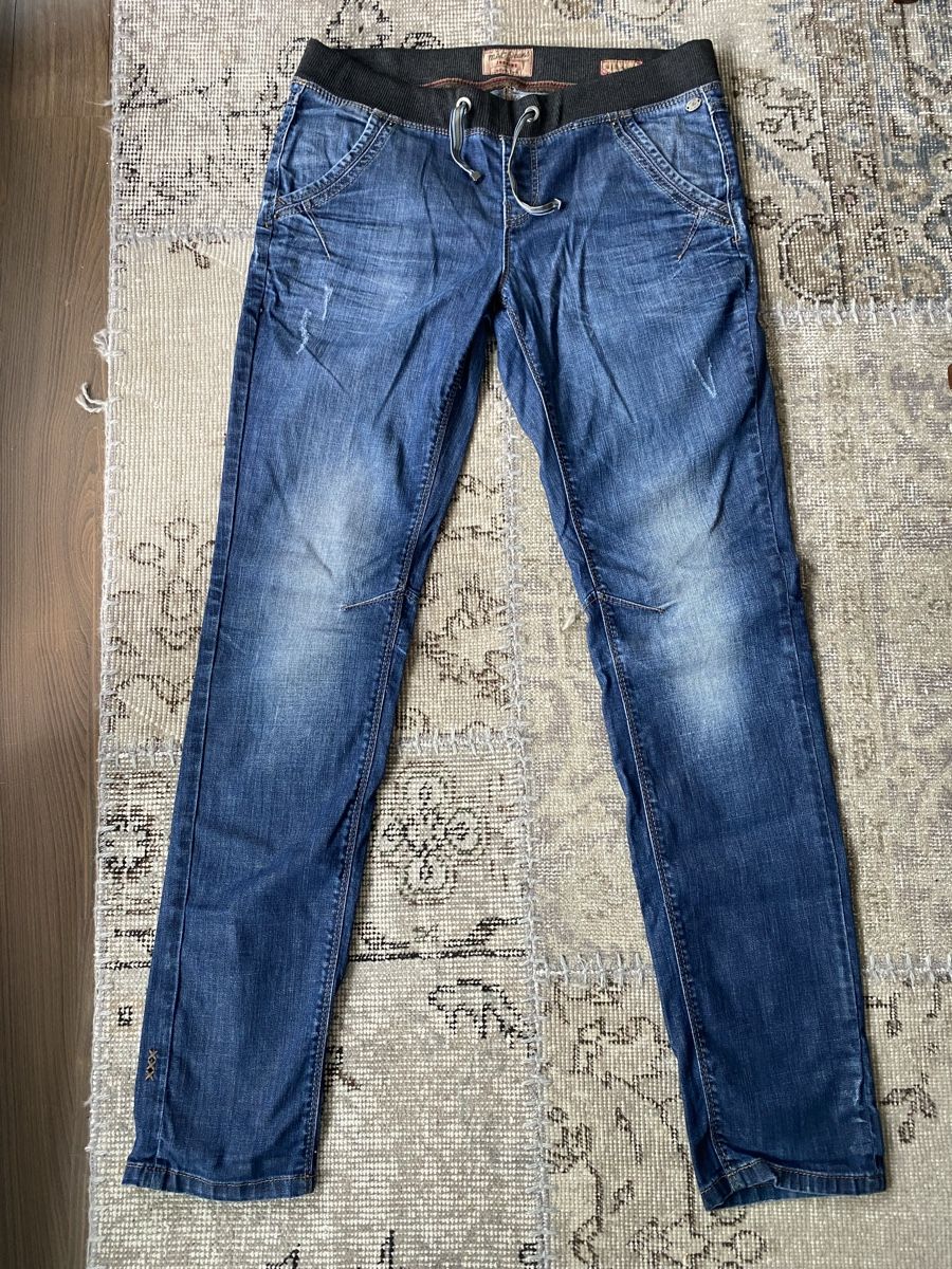 Jeans: Mac Jeans Jogging Yoga Damen – Nuovo (secondo la descrizione) da Rorschach venduto da lvi_p29s