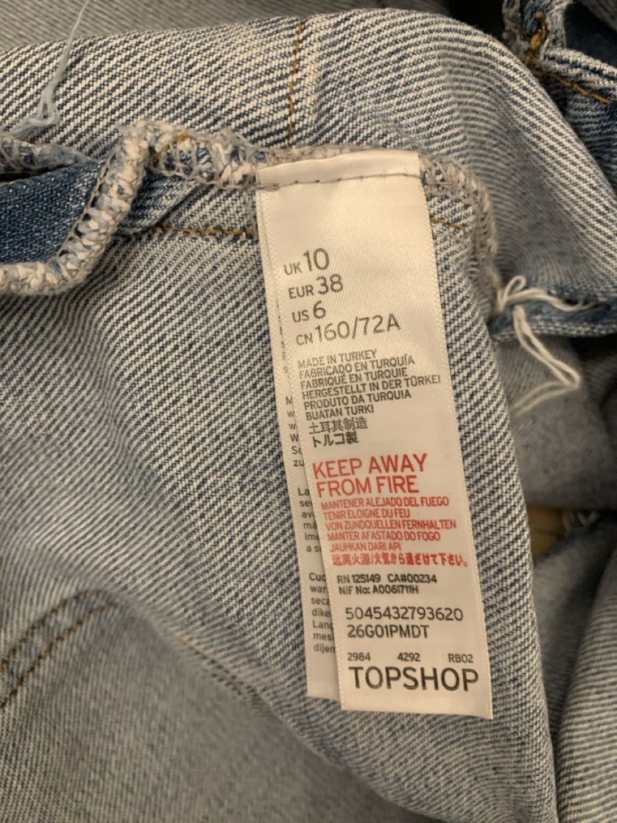 Topshop Jeans: Jeans Latzhose von Topshop – Usato da Baden venduto da Esmipesmi 3