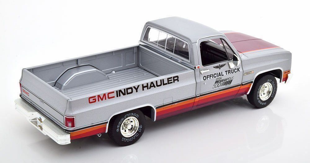 GMC Modellautos: GMC SIERRA CLASSIC 1500 1981 1:18 GREENLIGHT – Neu und originalverpackt aus Suhr von Moebelsiralfred 1