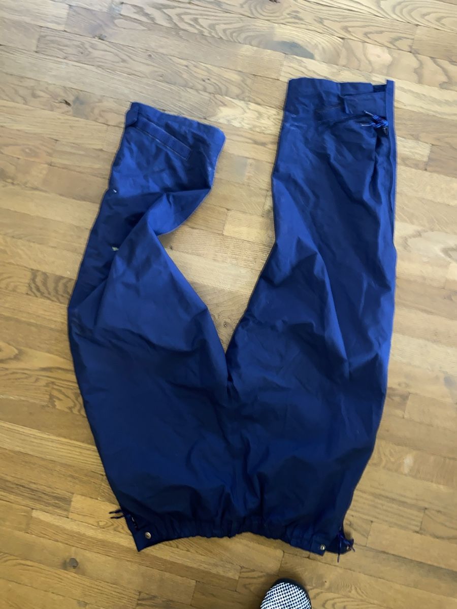 Helly Hansen Pantaloni: Helly Hansen Skihode dunkelblau Grösse L vintage – Usato da Steffisburg venduto da viv_5tqt 4