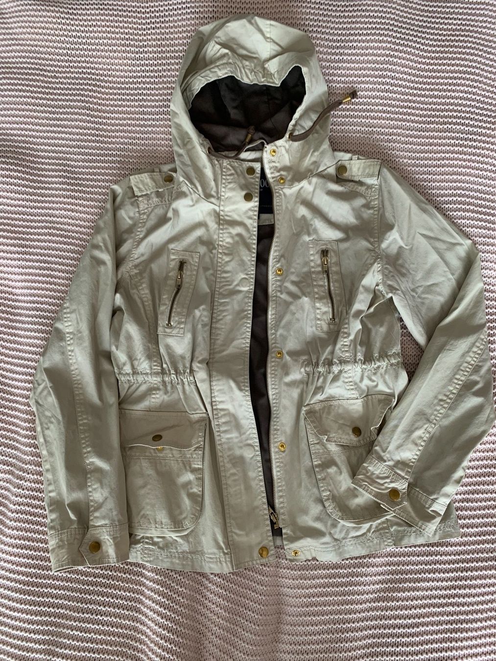 Giacche: Veste beige légère – Nuovo (secondo la descrizione) da Montreux venduto da iizaa811