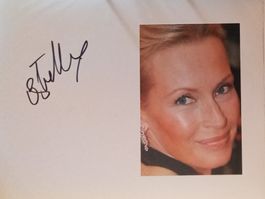Estelle Lefébure Autogramm signiert Foto 20x30cm