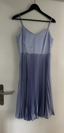 Kleid Damen Flieder Grösse S Faltenrock Spitzenoberteil Neu