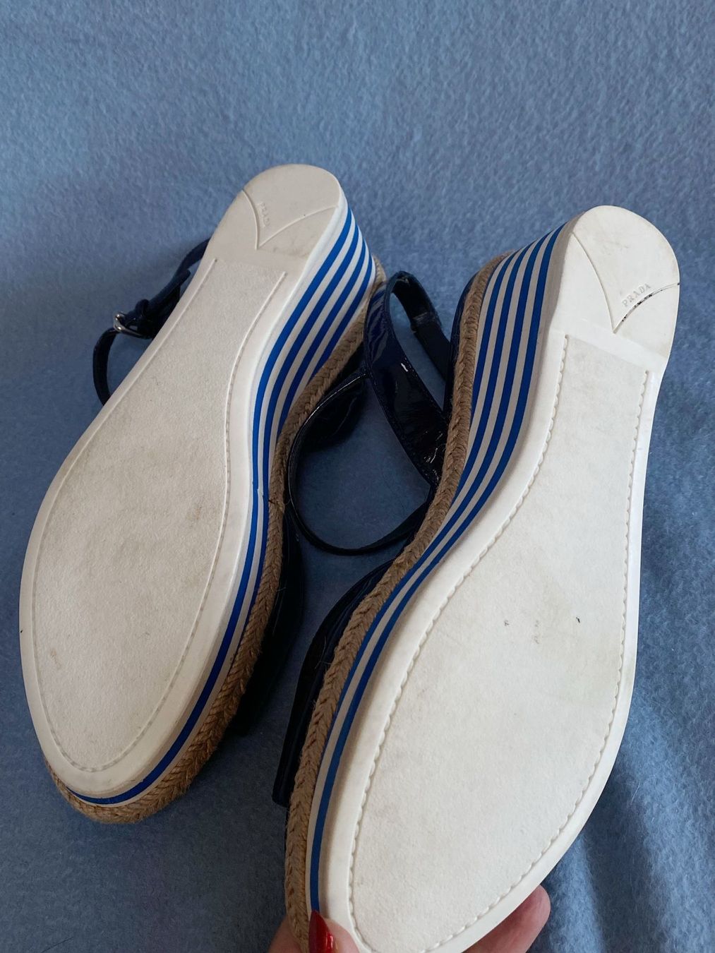 Prada Chaussures femmes: Sandales Prada Pointure:41 – D'occasion à Denges par Tine88 2