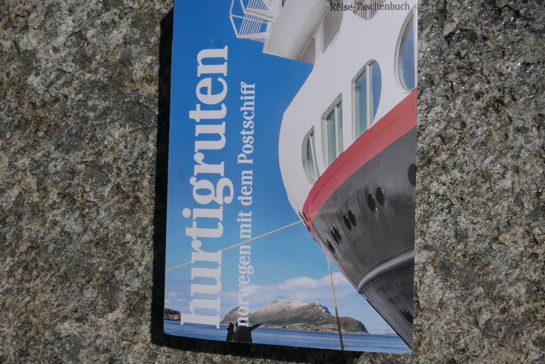Libri: Reiseführer Hurtigruten Norwegen mit Postschiff neu – Nuovo (secondo la descrizione) da Rotkreuz venduto da nigal