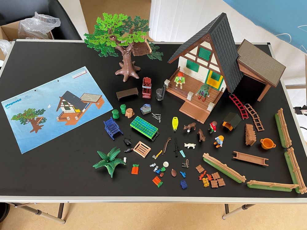 Playmobil Maison Forestière 4207 - Lot Avec Valisettes - Occasion Bon État
