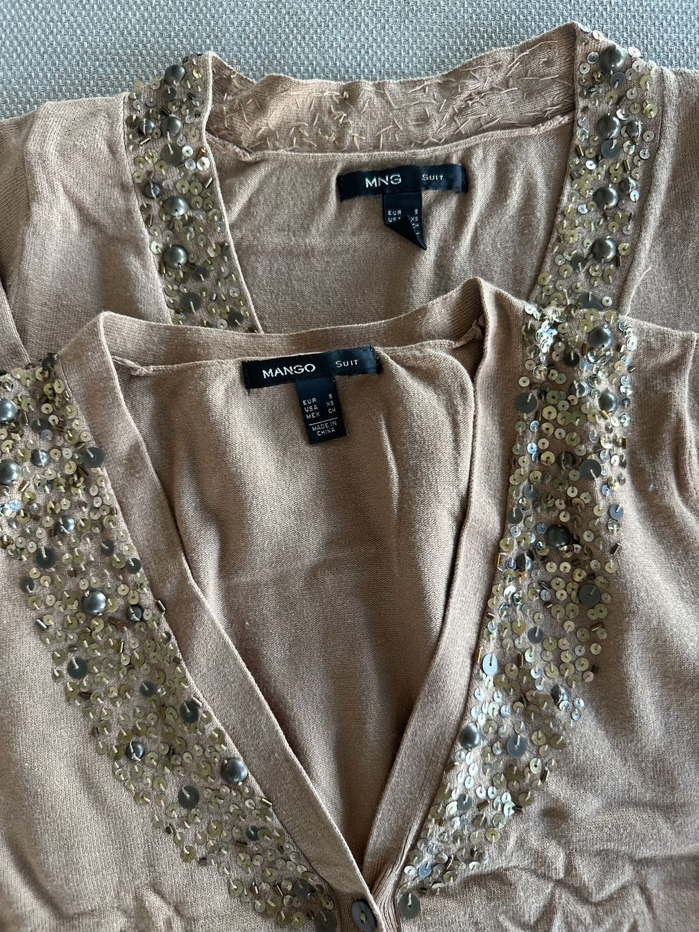Lotti di vestiti: Mango Strickkleid und Strickjacke, beige, Grösse S – Usato da Zürich venduto da poliveira 5