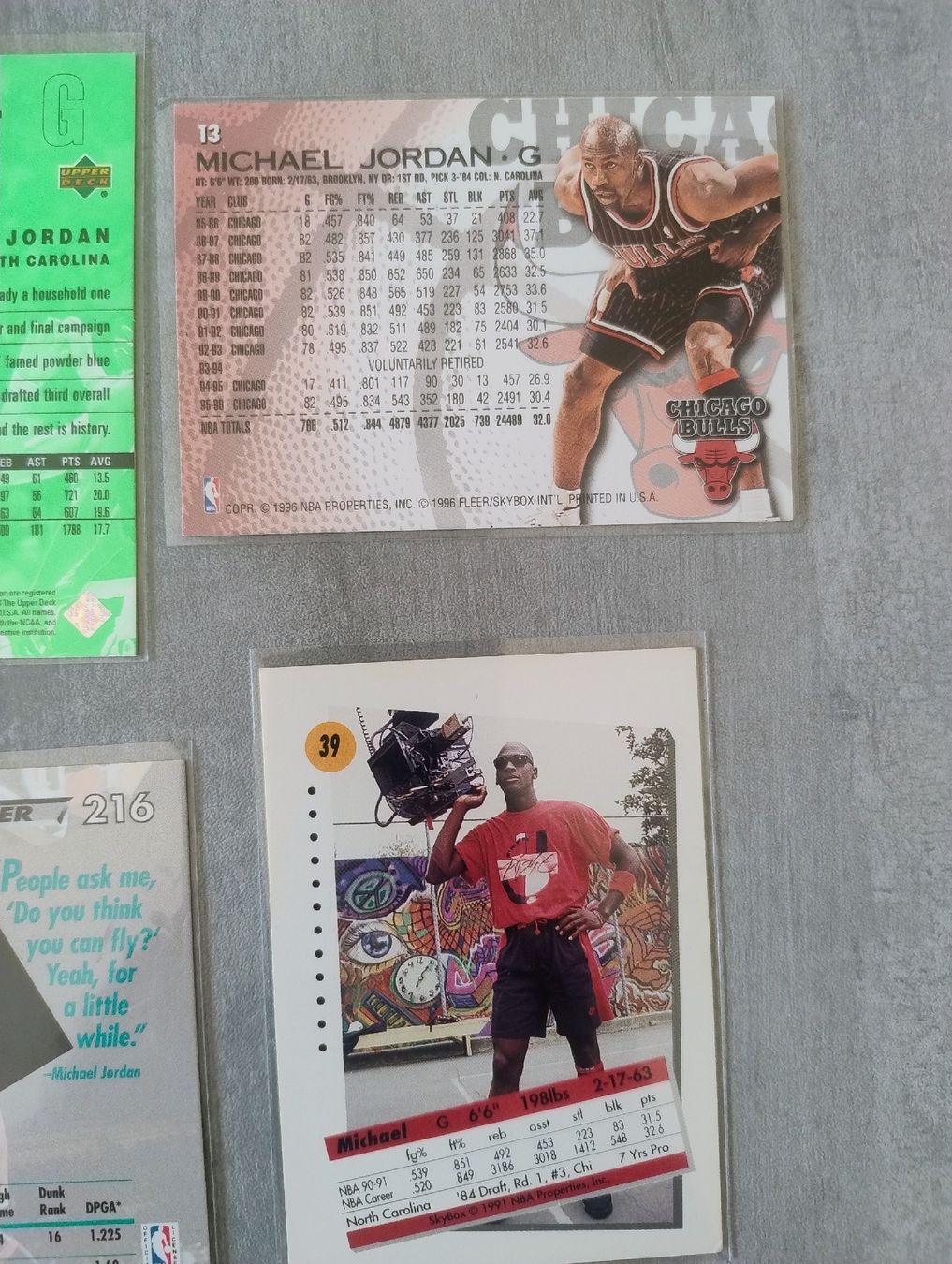 Nba Carte collezionabili: NBA 4 cartes de Michael Jordan  – Nuovo (secondo la descrizione) da Martigny venduto da jul_7s5x 5