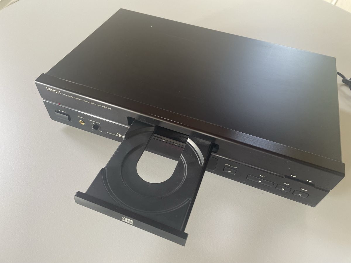 CDs: DENON DCD 635 CD-Player – Defekt aus Zürich von haeschesnonid
