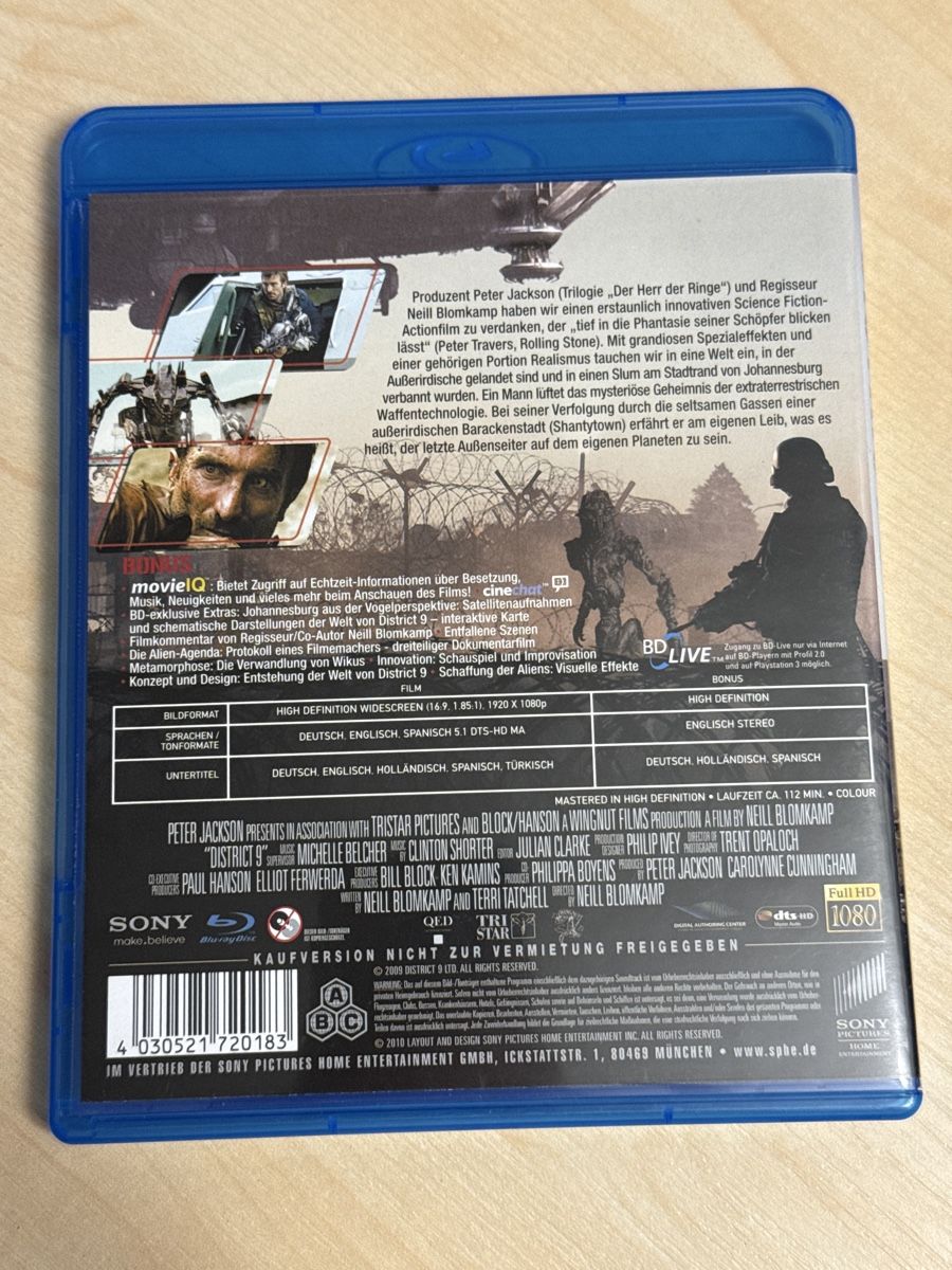 Alle DVDs: District 9 - Blu-ray - Top Zustand - Science Fiction Hit – Gebraucht aus Hittnau von PeterS75 1