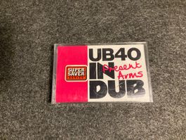UB40 - Present Arms In Dub (MC)