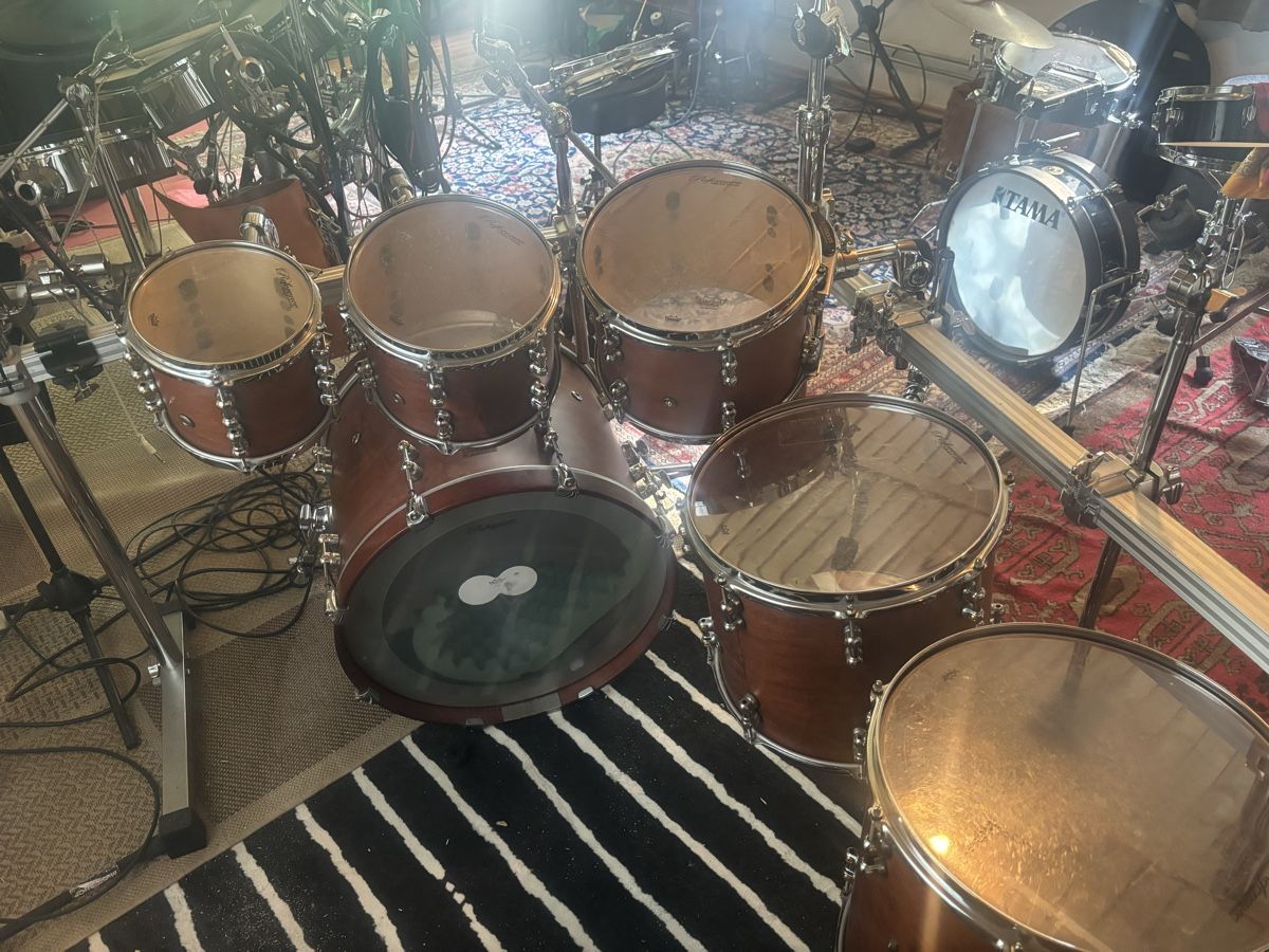 Strumenti musicali: Pearl Reference Pure Shellset matte walnut + Pearl Rack – Usato da St. Gallen venduto da Banche 7