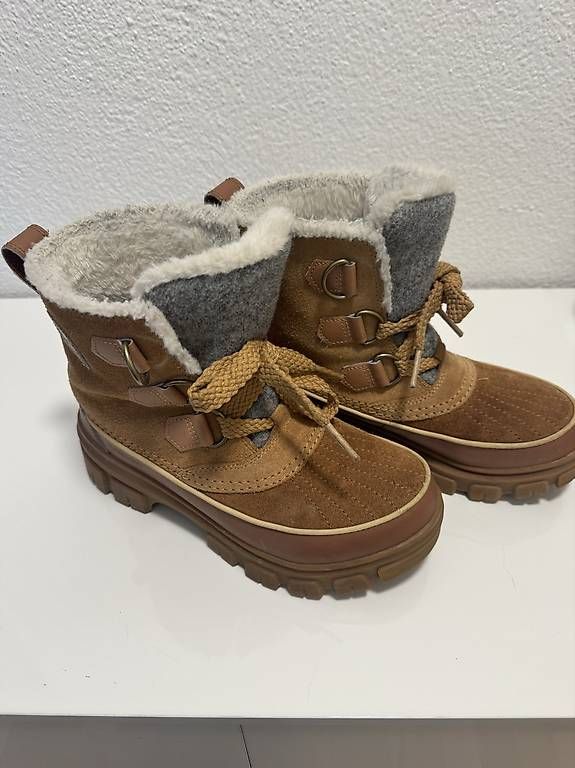 Scarpe per ragazze: Sorel Winterschuh Mädchen Gr.38 – Usato da Kriens venduto da Eveline_Kriens 1
