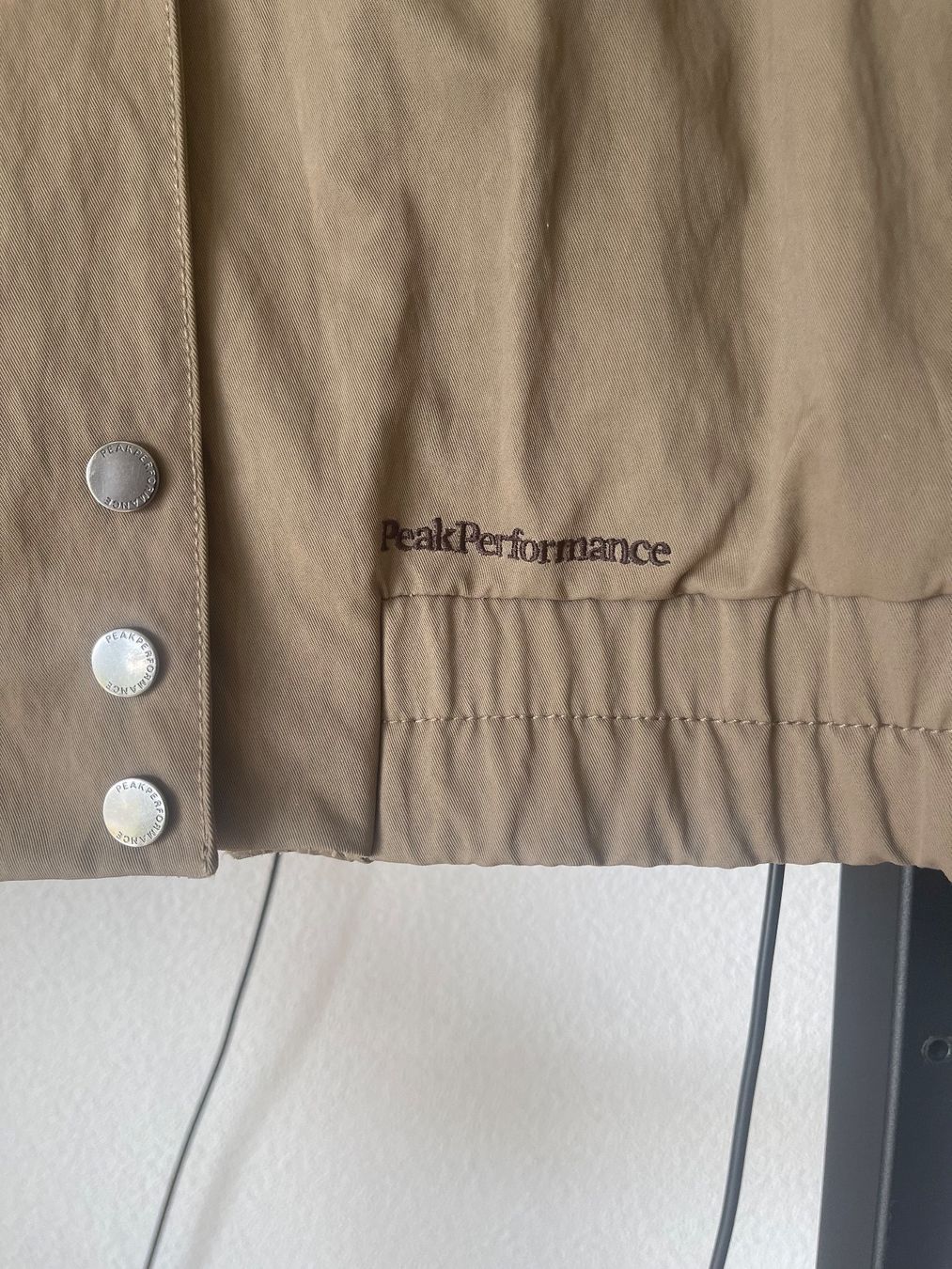 Peak Performance Giacche: Peak Performance Damen Jacke Gr. S Beige – Usato da Zürich venduto da StudioZH 6