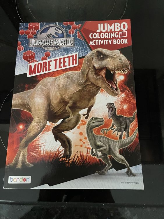 Jurassic World Jumbo Colouring and Activity Book Kaufen auf Ricardo