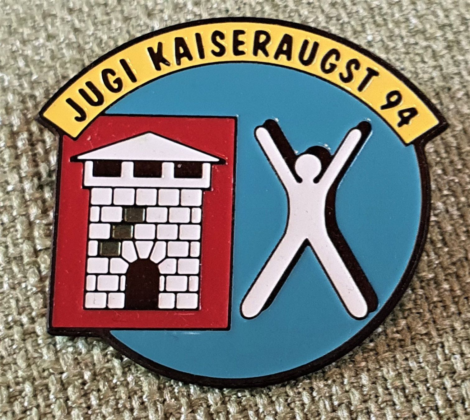 Plaketten & Abzeichen: E452 - Pin Jugi Kaiseraugst 1994 Schweiz – Gebraucht aus Reinach BL von Boston-Verkauf