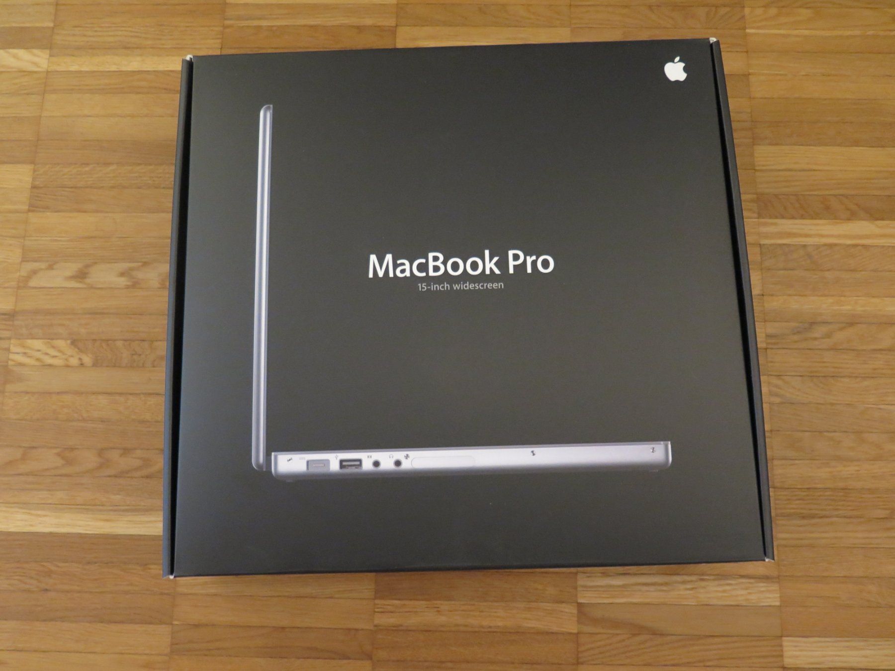 Apple Notebook: 2 Original Schachteln Mac Book Pro 15'' – Usato da Zwingen venduto da Tigertimmi 1