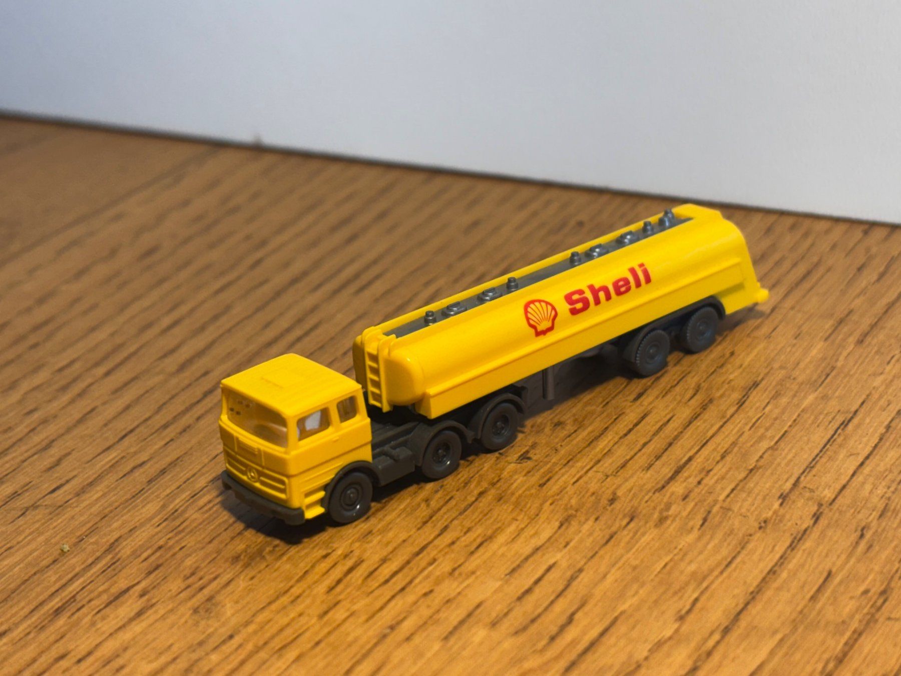 Modelleisenbahnen: M1005: Tabklastwagen SHELL (Spur N) – Neu (gemäss Beschreibung) aus Birsfelden von Birs_25 1