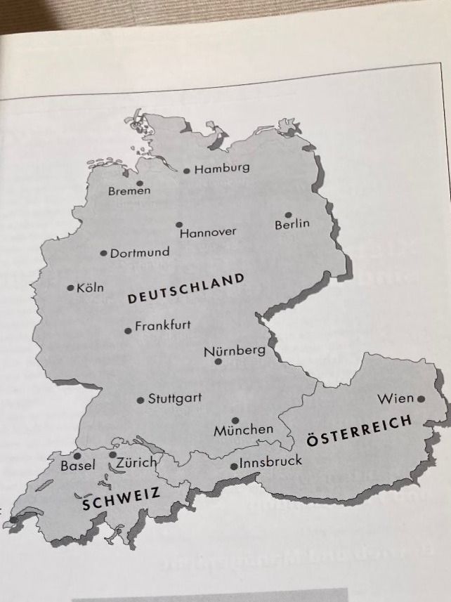 Bücher: HALLES AND WALLES – Neu (gemäss Beschreibung) aus Steffisburg von pet_2d5t 3