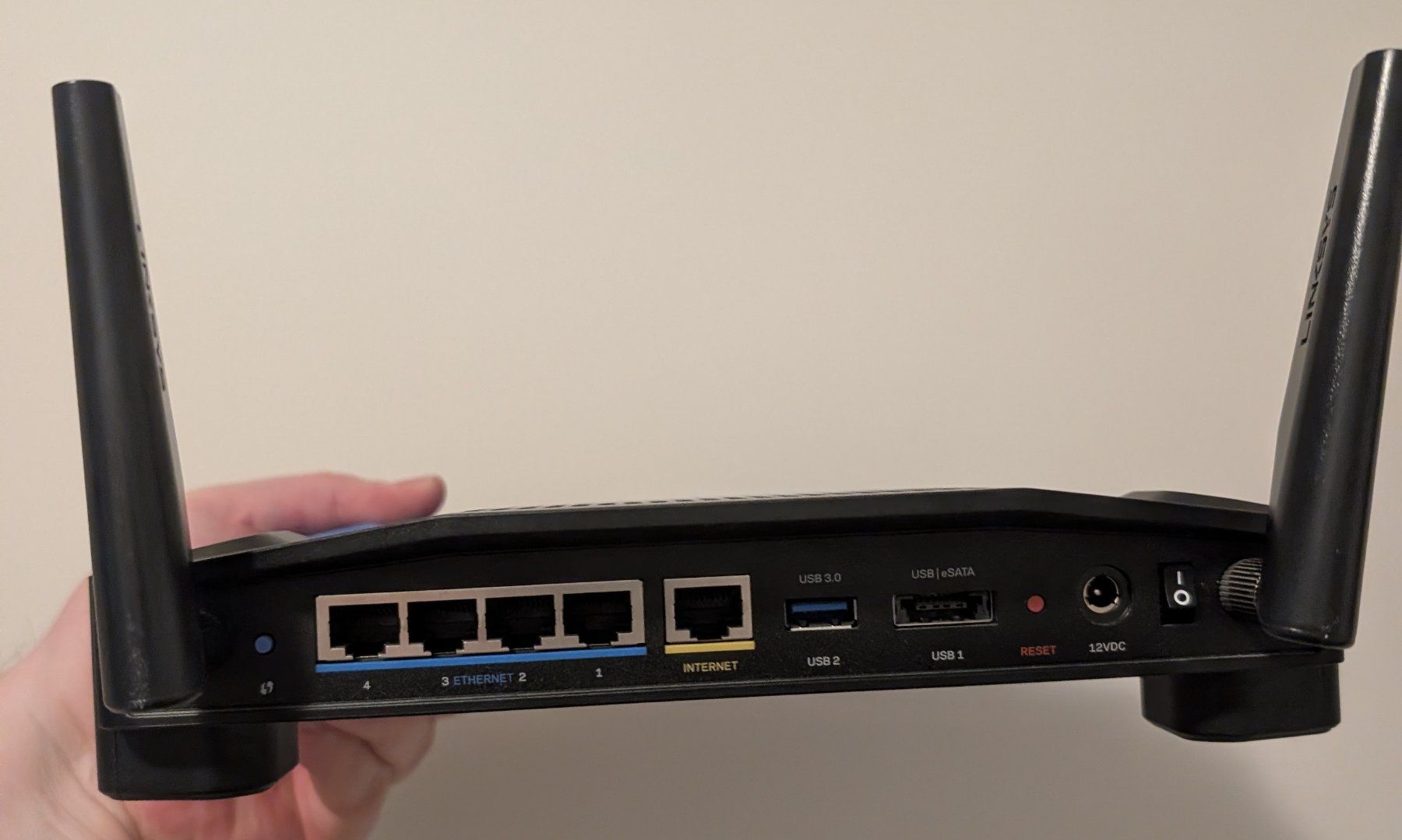 Linksys Modem & Router: Linksys WRT1200AC mit DD-WRT – Usato da Riehen venduto da fab_972b 1