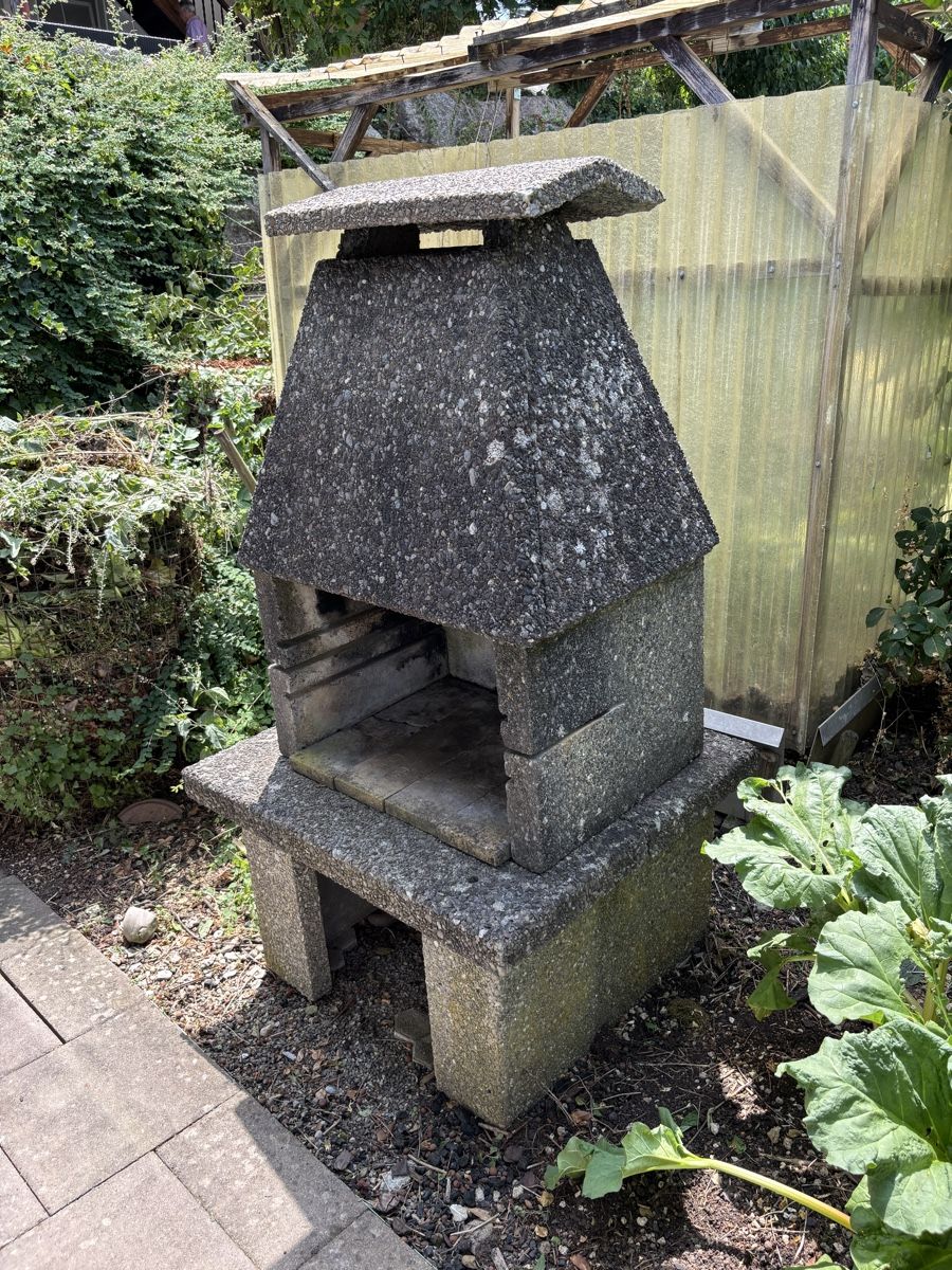Camini: Kamin Garten Waschbeton – Usato da Rothrist venduto da Shinobi0